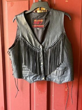 Hot Leathers Men’s Black Leather Fringe Vest